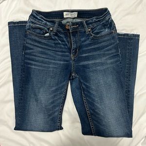 Buckle BKE Stella Mid-Rise Slim Fit Tailored Bootcut Jeans